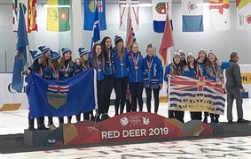 Women's speed skating relay team wins a bronze medal